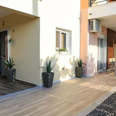 Daire Luxury And Comfort Kriopigi